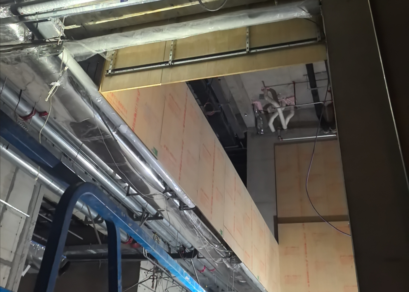 蓬莱仙境海岸度假酒店选用恒开利挡烟垂壁